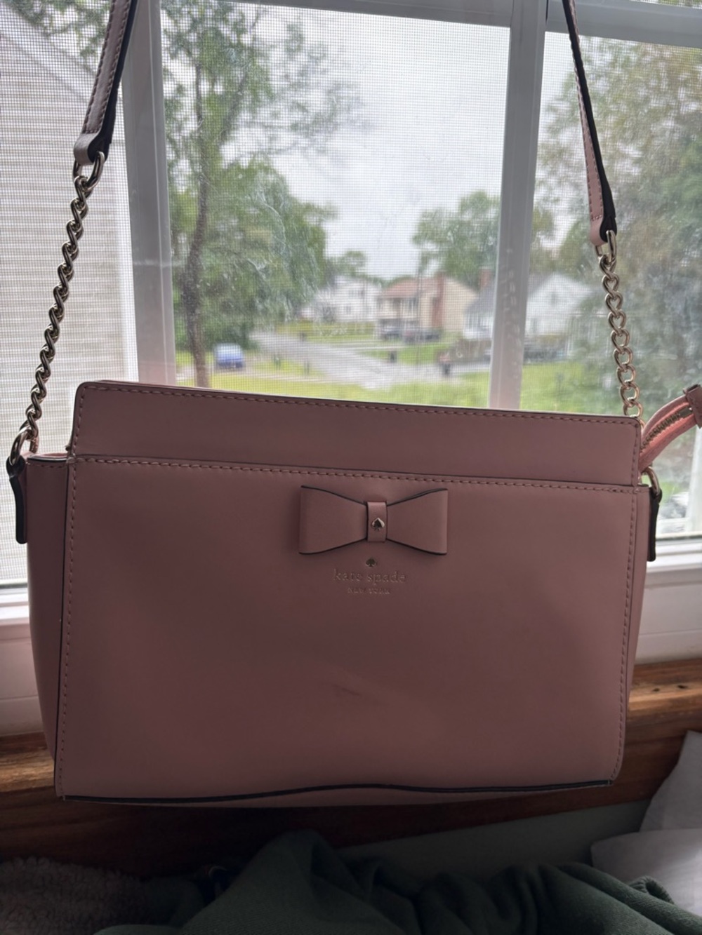 kate spade Dusty Pink Bow Crossbody Bag with Gold Chain Strap